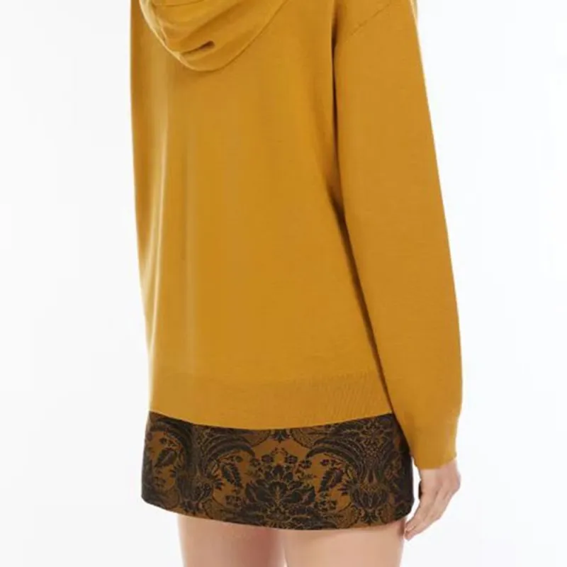 MaxMara Drawstring Long Sleeved Hoodie-5