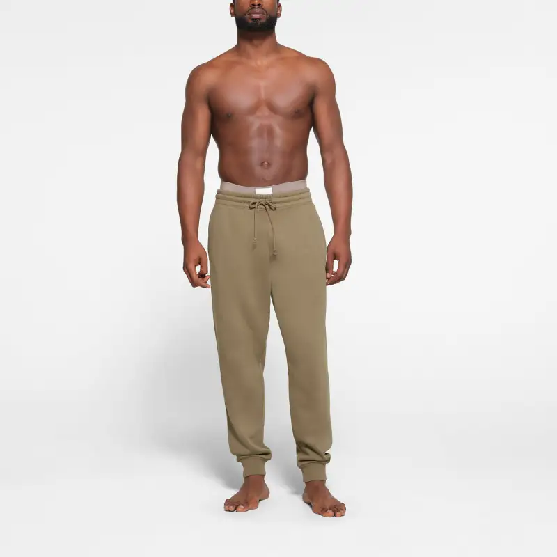 SKIMS FLEECE LOUNGE MENS TAPERED JOGGER Casual Pants Men's ARMY/Army Green-1