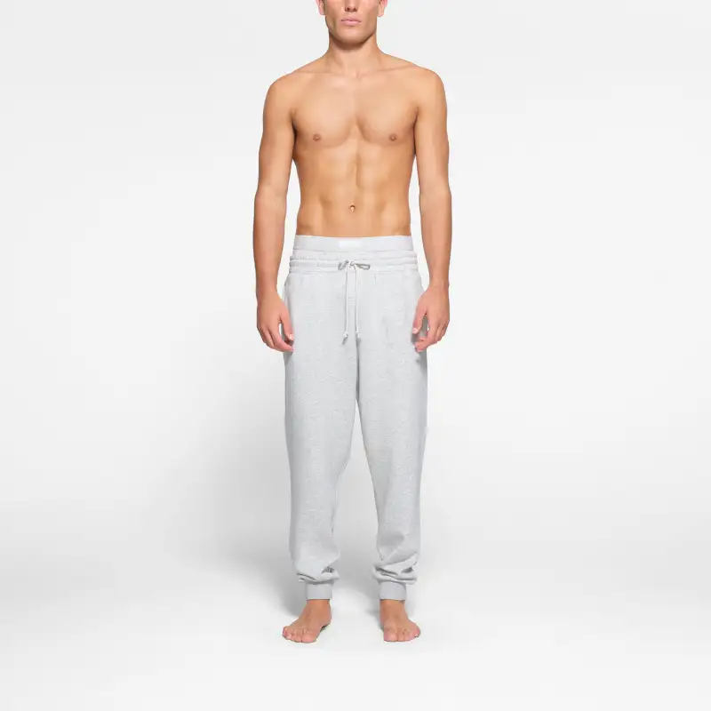 SKIMS FLEECE LOUNGE MENS TAPERED JOGGER Casual Pants Men's Light Heather Grey-2