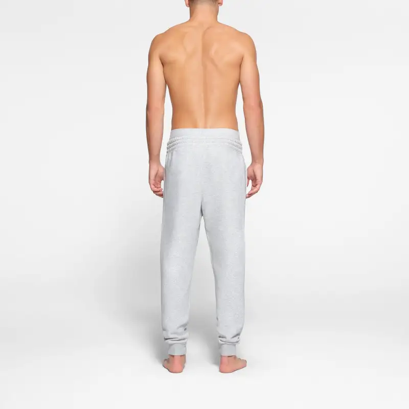 SKIMS FLEECE LOUNGE MENS TAPERED JOGGER Casual Pants Men's Light Heather Grey-3