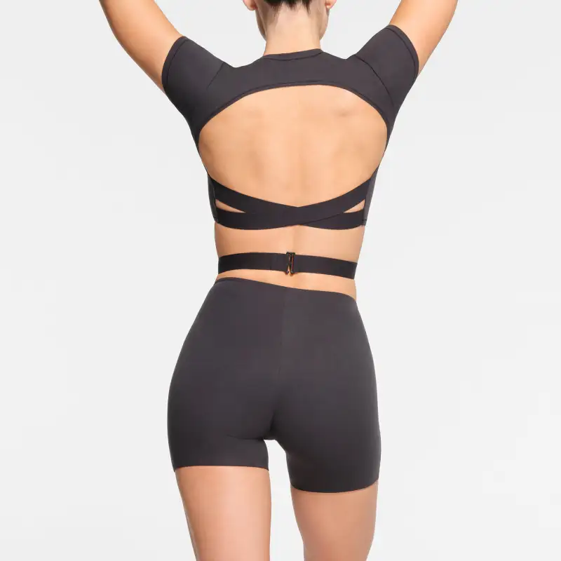 SKIMS FITS EVERYBODY WRAP SHORT Casual Shorts Women's ONYX/Onyx-2