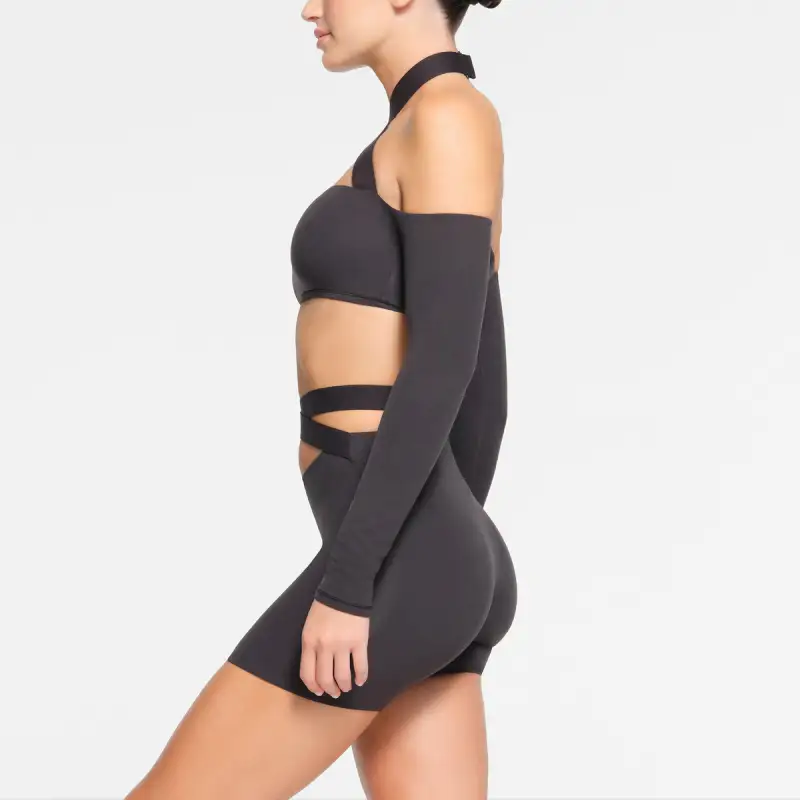 SKIMS FITS EVERYBODY WRAP LONG SLEEVE SUPER CROPPED TOP Crop Tops Women's ONYX/Onyx-3