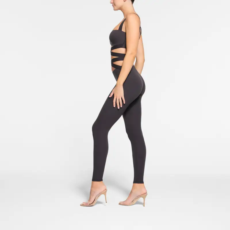 SKIMS FITS EVERYBODY WRAP SUPER CROPPED TANK Camisole Women's ONYX/Onyx-3