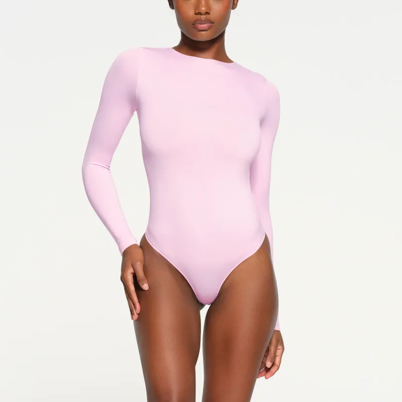 SKIMS ESSENTIAL CREW NECK LONG SLEEVE BODYSUIT Bodysuits Women's CHERRY BLOSSOM/Cherry Blossom-1