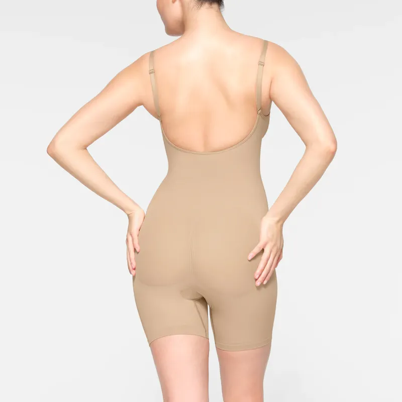 SKIMS SEAMLESS SCULPT LOW BACK MID THIGH BODYSUIT Bodysuits Women's CLAY/Clay-2