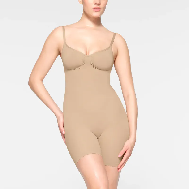 SKIMS SEAMLESS SCULPT LOW BACK MID THIGH BODYSUIT Bodysuits Women's CLAY/Clay-1