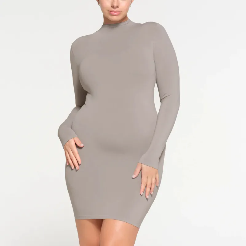 SKIMS SOFT SMOOTHING SEAMLESS TURTLENECK MINI DRESS Long-Sleeved Dresses Women's SMOKE/Smoke Gray-1