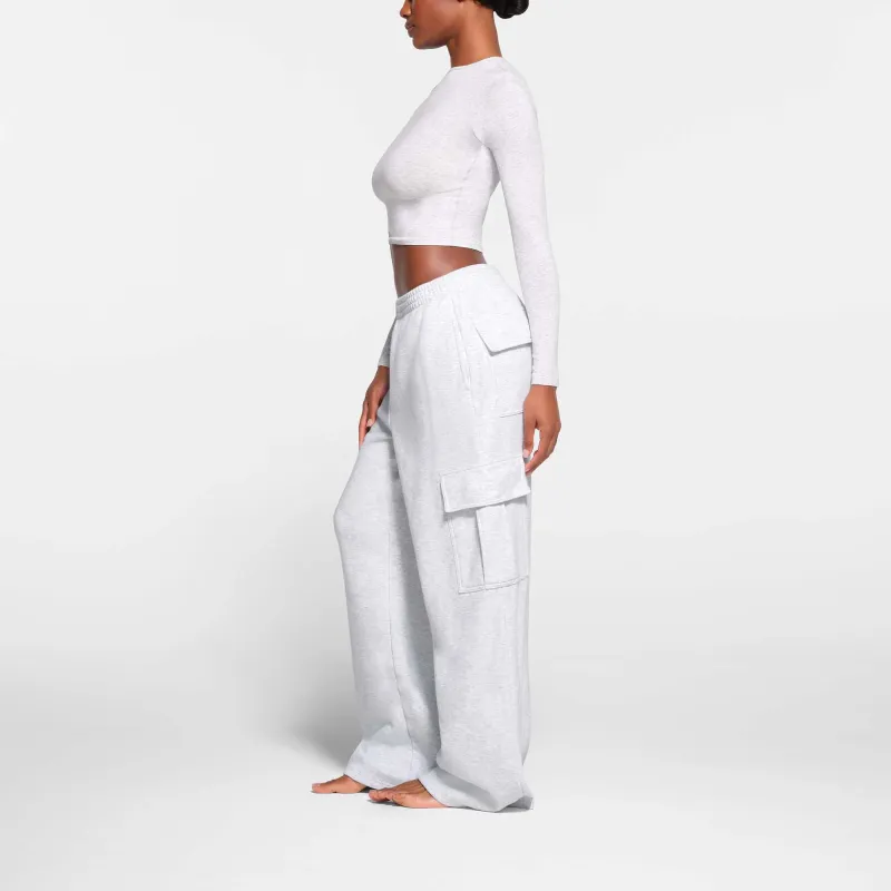 SKIMS COTTON FLEECE OVERSIZED CARGO PANT Cargo Pants Women's Light Heather Grey-3