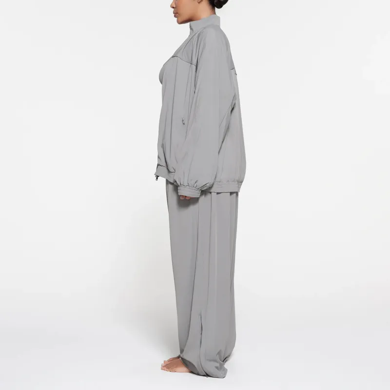 SKIMS TRACK Collection TRACK WOVEN NYLON OVERSIZED JACKET Jackets Coats Women's PACIFIC/Pacific Color-3