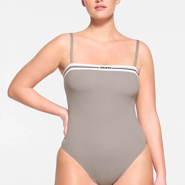 SKIMS FITS EVERYBODY LOGO STRAIGHT NECK BODYSUIT Jumpsuit Women's Smoke/Smoke Gray-2