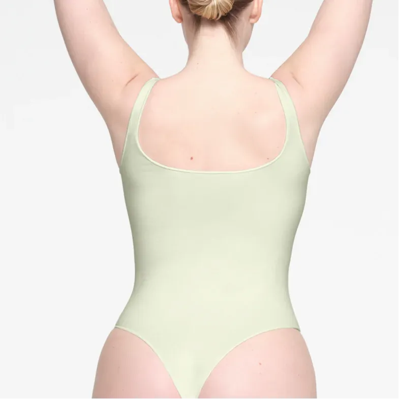 SKIMS ESSENTIAL SCOOP NECK BODYSUIT Bodysuits Women's Pistachio/Happy Fruit-2