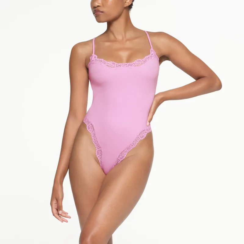 SKIMS FITS EVERYBODY LACE CAMI BODYSUIT Bodysuits Women's PETAL/Floral Color-1