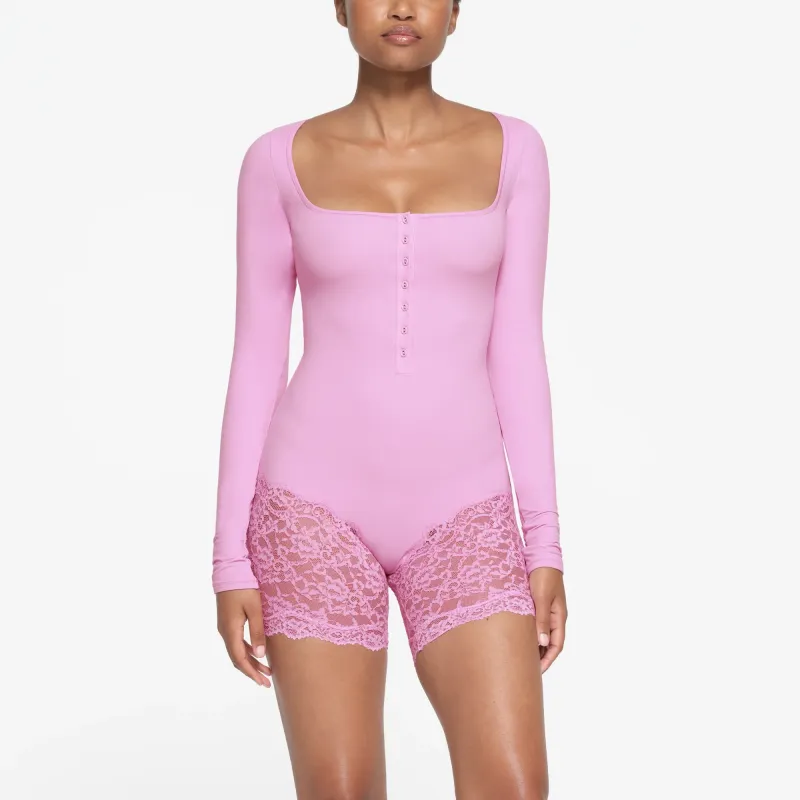 SKIMS FITS EVERYBODY LACE LONG SLEEVE ONESIE Bodysuits Women's PETAL/Floral Color-1