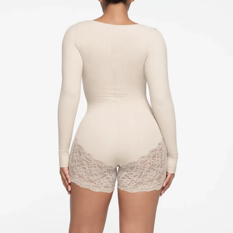 SKIMS FITS EVERYBODY LACE LONG SLEEVE ONESIE Bodysuits Women's STONE/Stone Color-2