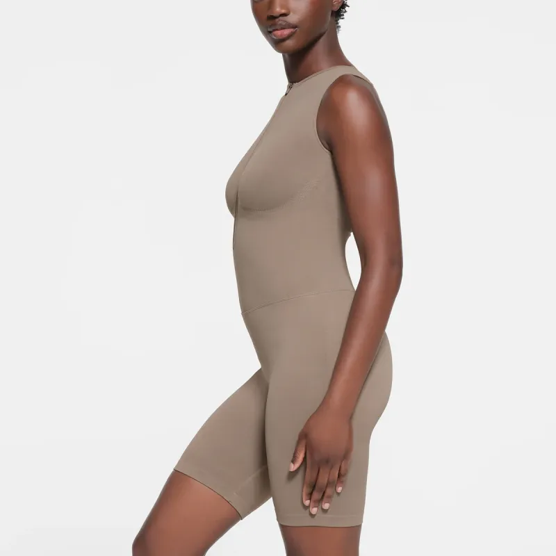 SKIMS CONTOUR NYLON ZIP FRONT ONESIE Bodysuits Women's TRUFFLE/Truffle Color-2