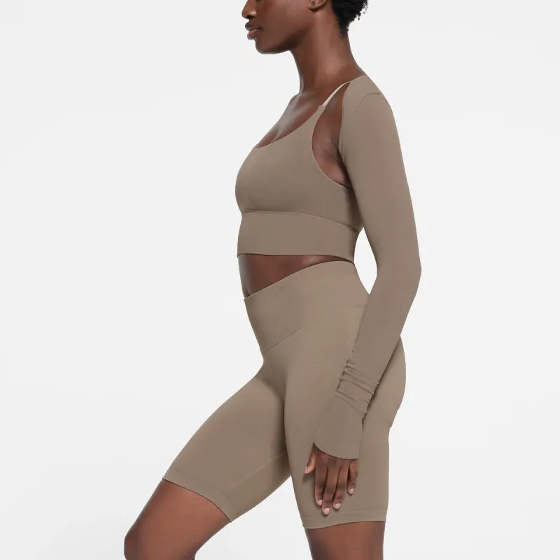 SKIMS CONTOUR NYLON SHRUG Cropped Coats Women's TRUFFLE/Truffle Color-3