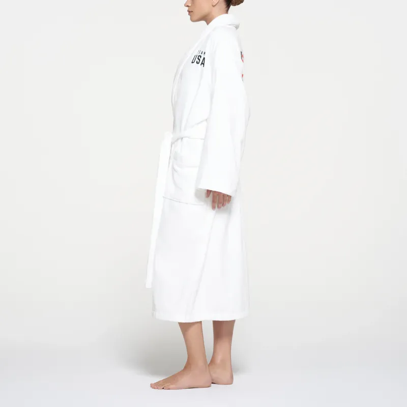 SKIMS x MEIGUOAOYUNDUI LIANMINGKUAN SS24 FOR TEAM USA TERRY OLYMPIC UNISEX ROBE Pajama Robe Unisex White/White-6