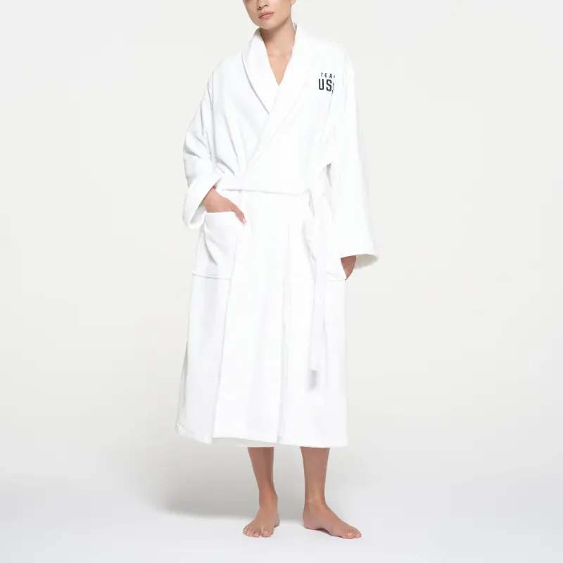 SKIMS x MEIGUOAOYUNDUI LIANMINGKUAN SS24 FOR TEAM USA TERRY OLYMPIC UNISEX ROBE Pajama Robe Unisex White/White-2