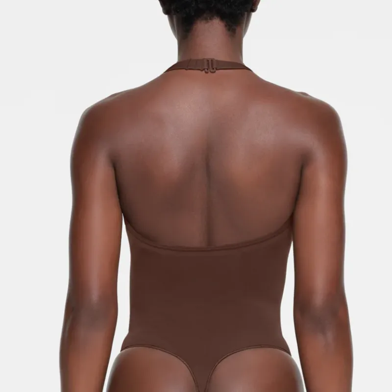 SKIMS SEAMLESS SCULPT DEEP PLUNGE THONG BODYSUIT Bodysuits Women's COCOA/Cocoa-1