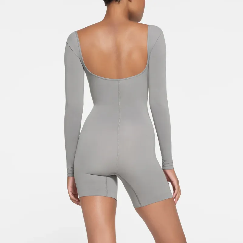 SKIMS SEAMLESS SCULPT LONG SLEEVE LOW BACK MID THIGH BODYSUIT Bodysuits Women's Pacific-2