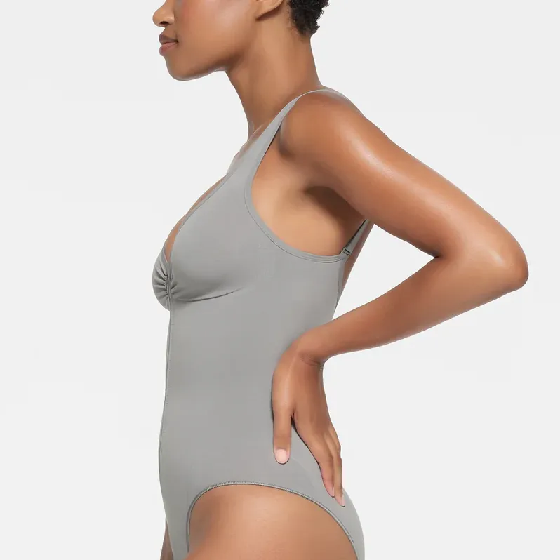 SKIMS SEAMLESS SCULPT ZIP FRONT BRIEF BODYSUIT Bodysuits Women's Pacific-3