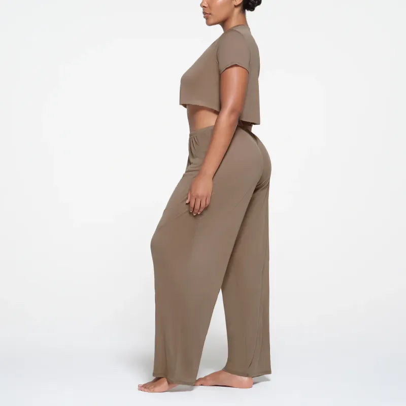SKIMS KIM'S SLEEP DRAPED STRAIGHT LEG PANT Pajama Pants Women's TRUFFLE/Truffle Color-3