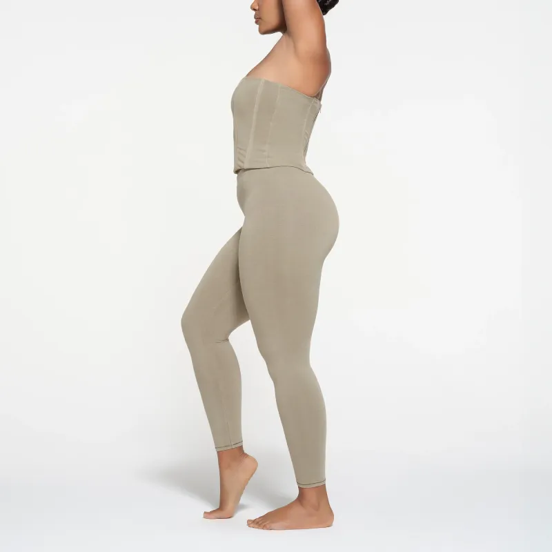 SKIMS SS24 Summer Collection OUTDOOR HIGH-WAISTED LEGGING Leggings Women's TAUPE/Taupe-3