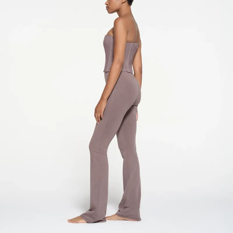 SKIMS SS24 Summer Collection OUTDOOR HIGH WAISTED FLARE LEGGING Casual Pants Women's ZINC/Zinc-3