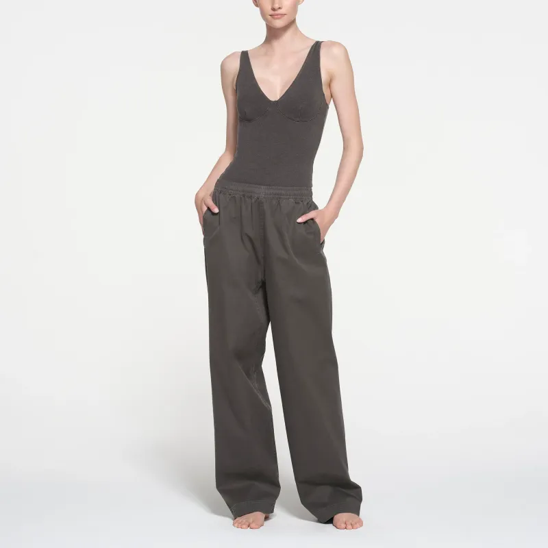 SKIMS SS24 Summer Collection OUTDOOR WOVEN DRAWSTRING PANT Casual Pants Women's Washed Onyx/Washable Agate-1