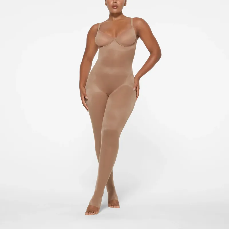 SKIMS SIMPLY BARE UNDERWIRE CATSUIT Shapewear Bottom Women's SIENNA/Ochre-1
