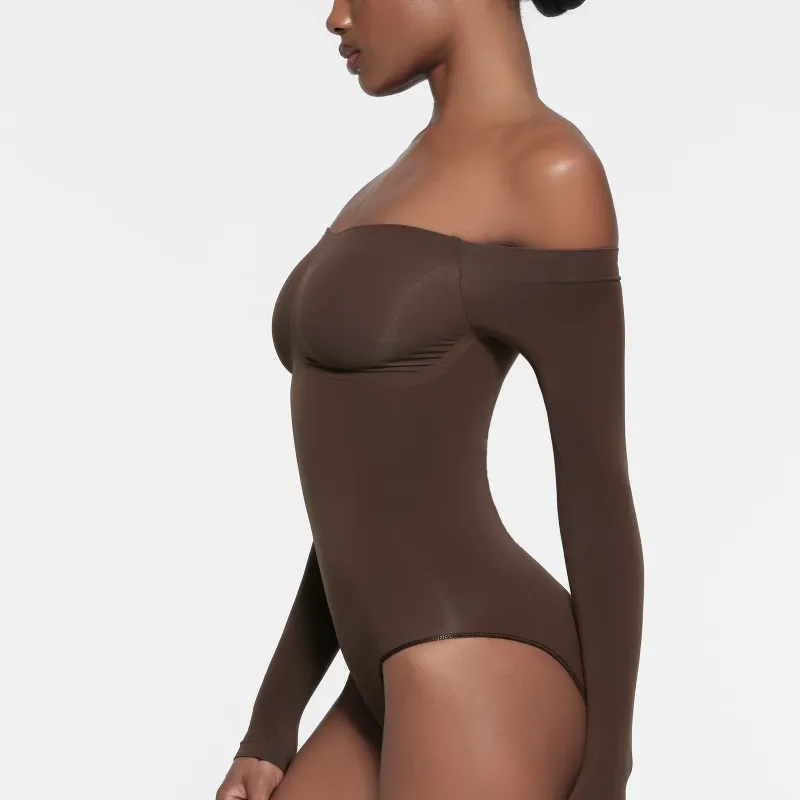 SKIMS SEAMLESS SCULPT OFF THE SHOULDER BRIEF BODYSUIT Bodysuits Women's ESPRESSO/Dark Coffee Color-3