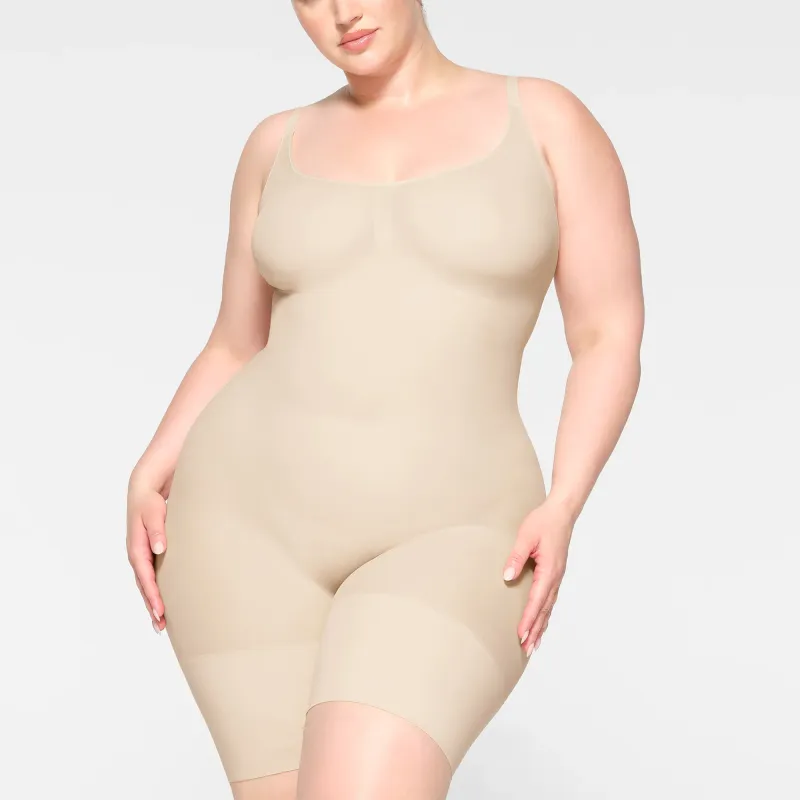 SKIMS EVERYDAY SCULPT MID THIGH BODYSUIT Jumpsuit Women's SAND/Sand-1