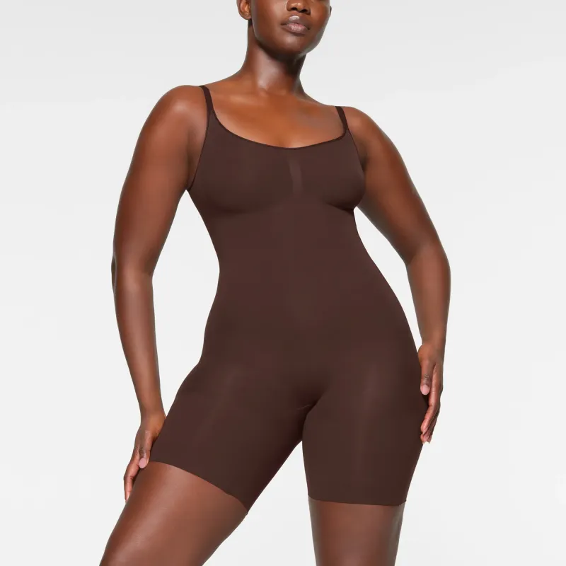 SKIMS EVERYDAY SCULPT MID THIGH BODYSUIT Bodysuits Women's ESPRESSO/Dark Coffee Color-1