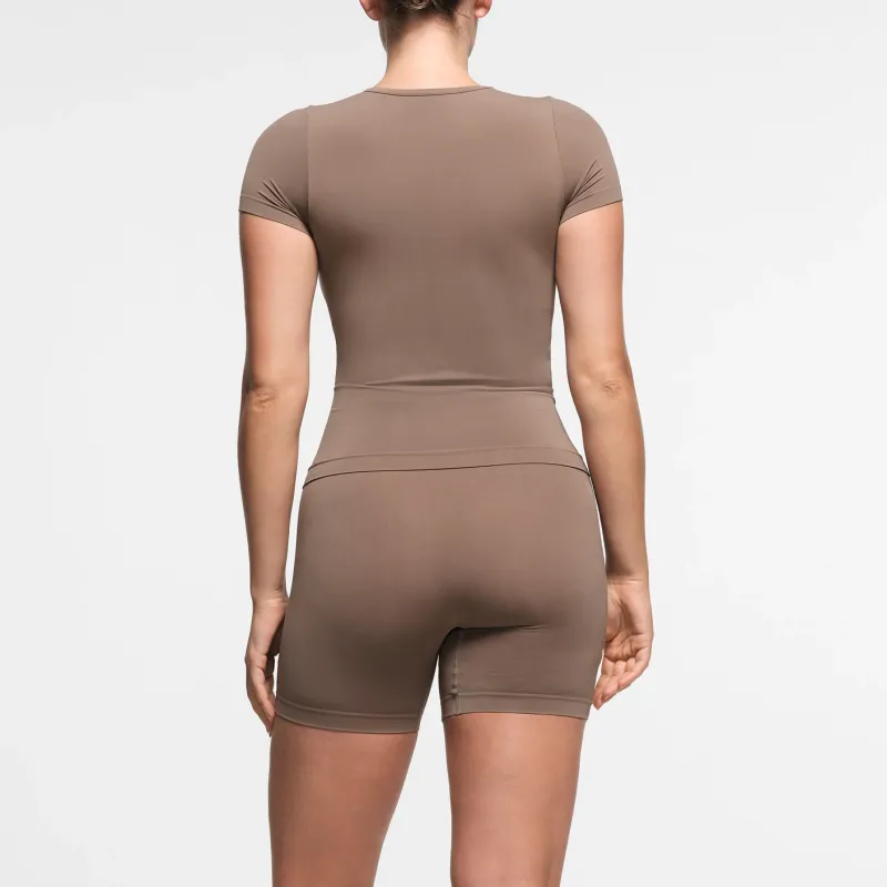SKIMS SOFT SMOOTHING SEAMLESS SHORT Casual Shorts Women's TRUFFLE/Truffle Color-2