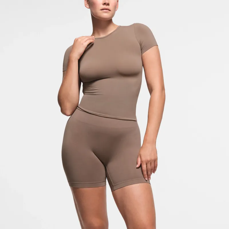 SKIMS SOFT SMOOTHING SEAMLESS SHORT Casual Shorts Women's TRUFFLE/Truffle Color-1