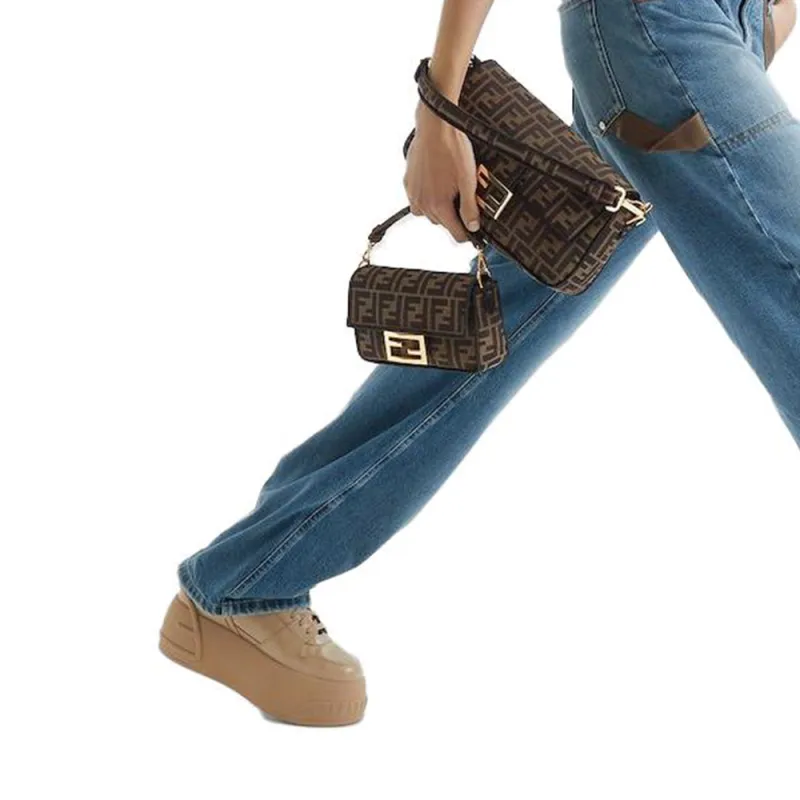 FENDI Jeans Women's Blue-4