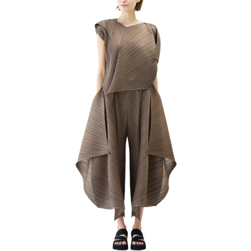 PLEATS PLEASE ISSEY MIYAKE T Shirt Women's Gray Brown-1