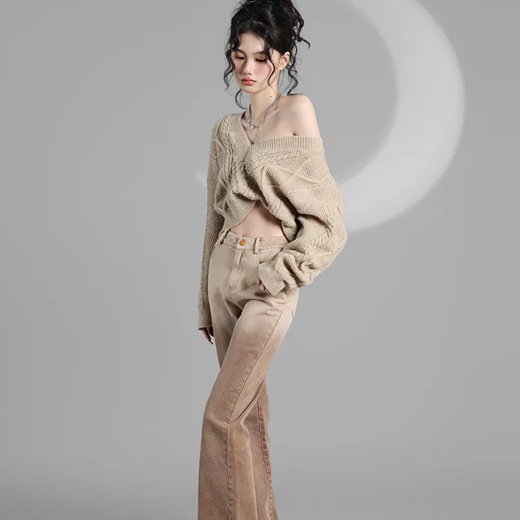 A head of Agua Knitwear Women's Camel-1