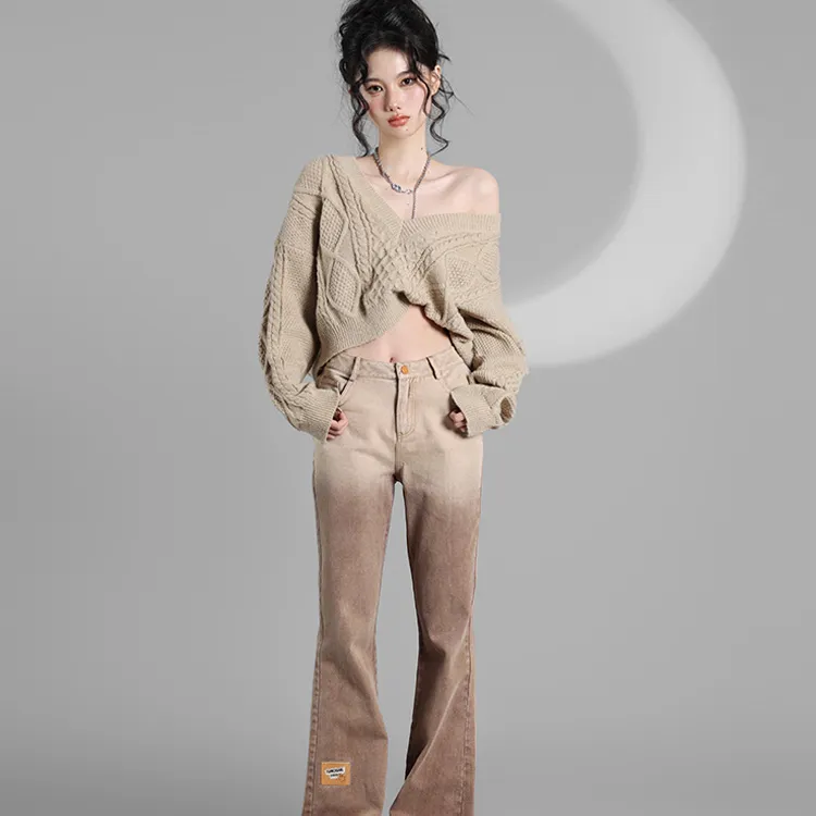 A head of Agua Knitwear Women's Camel-2