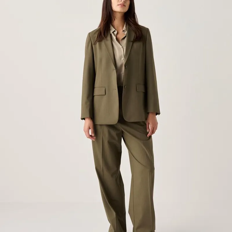 UNIQLO Business Suit Women's Olive-1
