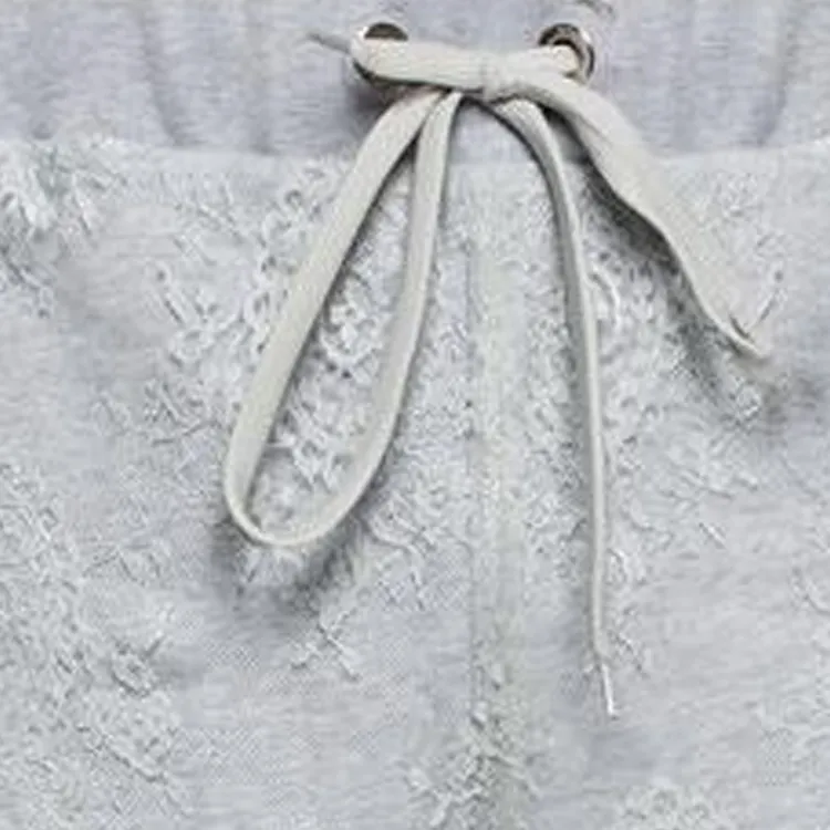 Burberry SS22 Men's Lace Pattern Shorts Gray-1