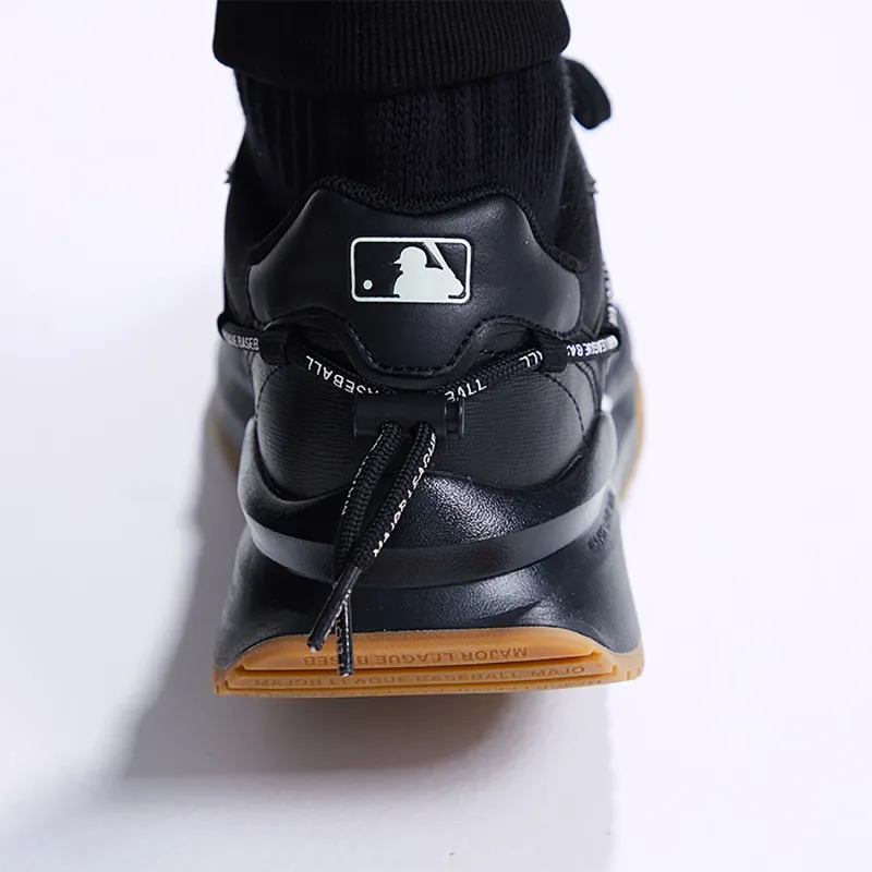 MLB Chunky Runner New York Yankees Anti Slip And Wear Resistant Height Increasing Low Top Chunky Sneakers Unisex Black-7