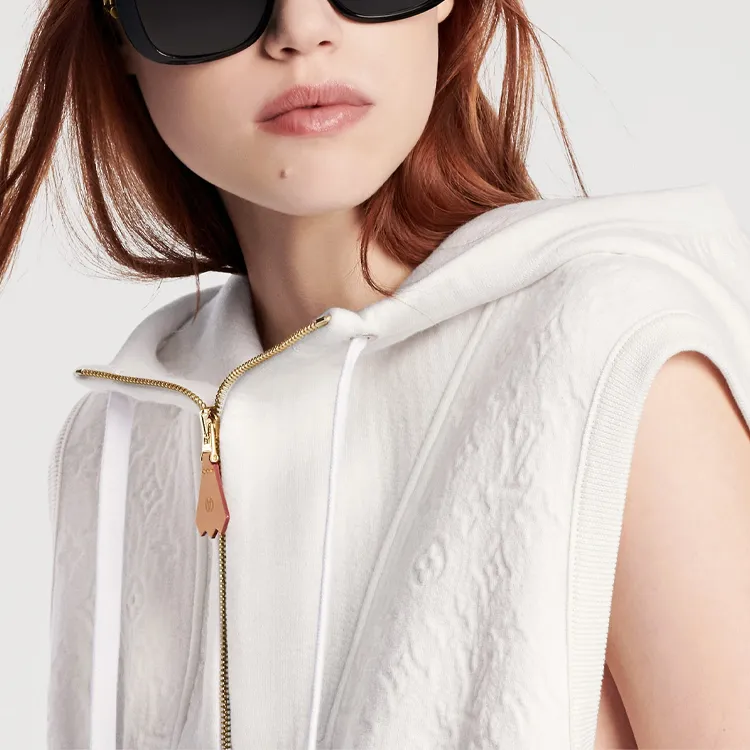 LOUIS VUITTON Sleeveless Embossed Monogram Hoodie-4