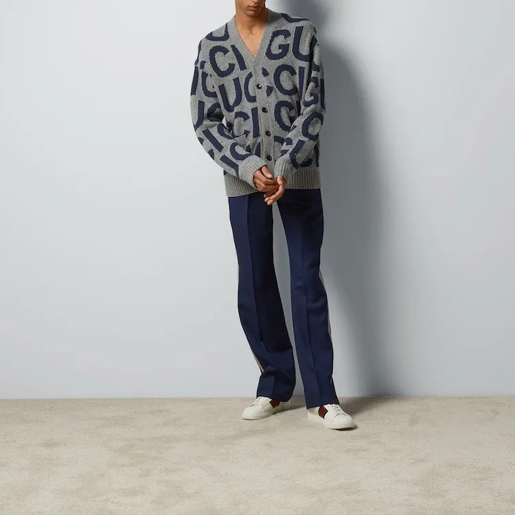 GUCCI Logo Intarsia Button Up Cardigan-1