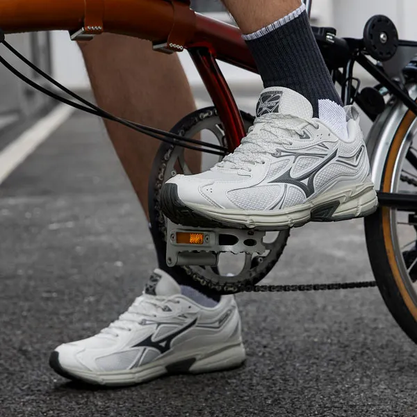Mizuno Wave Rider 10 'White Grey'-7