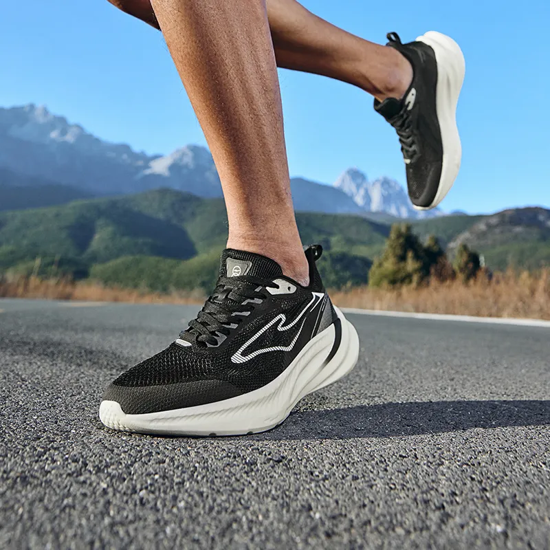 Erke Wind Chase 2.0 V2 Cushioned Wear-Resistant Breathable Low-Top Casual Running Shoes Men's Black White-4