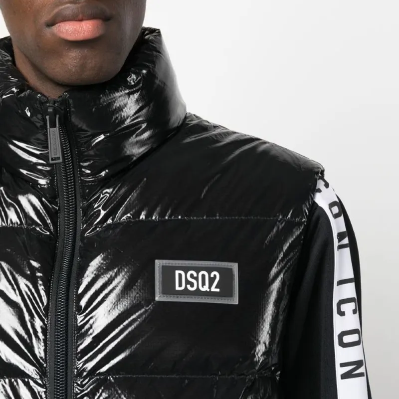 DSQUARED 2 Logo Patch Zipped Padded Gilet-4