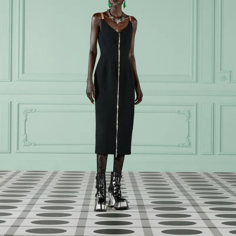 GUCCI V neck Stretch Wool Dress-2