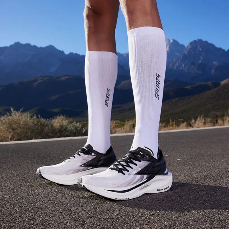 361° Feiran 2 Cushioned Anti Slip And Wear Resistant Lightweight Low Top Running Shoes Men's White Black-11
