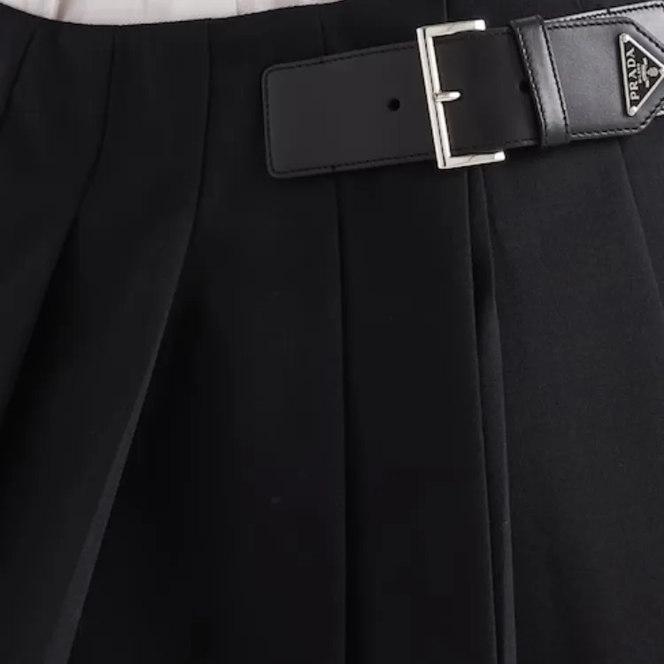 PRADA FW22 Half-Length Skirt Women's Black-2